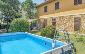 Beautiful home in Volterra with Outdoor swimming pool, WiFi and 6 Bedrooms, Volterra